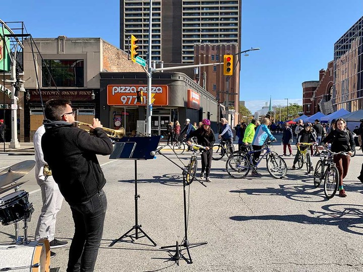  The Coffee House Combo performs in downtown Windsor during Open Streets Windsor 2021. Photographed Oct. 17, 2021.