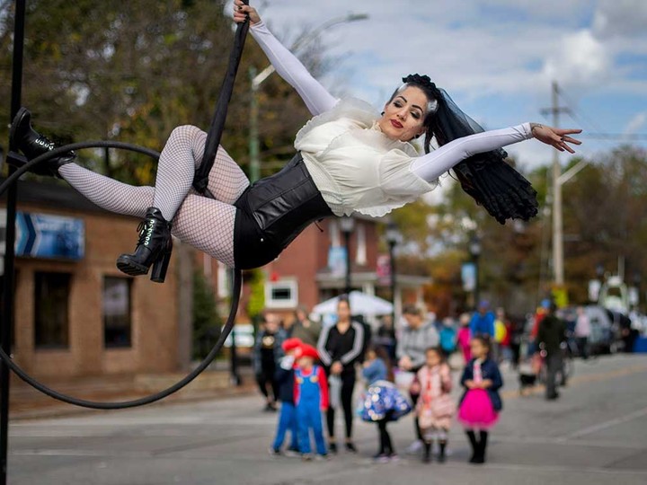  A performer from the Windsor Circus Community entertains at the west end activity hub on Sandwich Street during Open Streets Windsor 2021. Photographed Oct. 17, 2021.