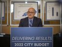 Bürgermeister Drew Dilkens hält am Freitag, den 19. November 2021 im Rathaus eine Pressekonferenz ab, um den kommunalen Haushaltsrahmen für 2022 zu skizzieren.