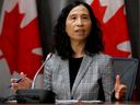 Kanadas Chief Public Health Officer, Dr. Theresa Tam, nimmt an einer Pressekonferenz teil, während die Bemühungen weiterhin dazu beitragen, die Ausbreitung der Coronavirus-Krankheit (COVID-19) in Ottawa, Ontario, Kanada, am 23. März 2020 zu verlangsamen.