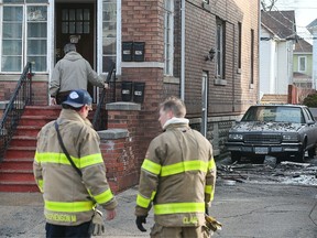 Brandermittler von Windsor in einem Wohnhaus im Block 700 der Pierre Avenue am 14. März 2022 – dem Tag, nachdem ein Brand fünf Bewohner vertrieben hatte.