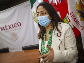 Edith Moody, propietaria de Seamless Spanish Linguistic Solutions, quien aprovecha una asociación entre Small Business & Entrepreneurship Center y el Consulado de México para promover la igualdad de género y el empoderamiento económico de las mujeres, el lunes 25 de abril de 2022.