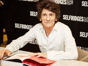 Ronnie Wood - Book Signing 2017 - Famous