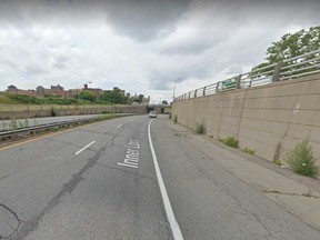 Die Fahrspuren des Inner Loop Expressway in westlicher Richtung zwischen der Scio Street und der Joseph Avenue in der Innenstadt von Rochester, New York, sind in diesem Google Maps-Bild zu sehen.