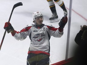 Oliver Peer scored twice for the Windsor Spitfires in a 6-4 road loss to the Kingston Frontenacs on Friday.