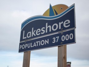 A Municipality of Lakeshore sign is pictured on County Road 22, Thursday, Dec. 31, 2020.