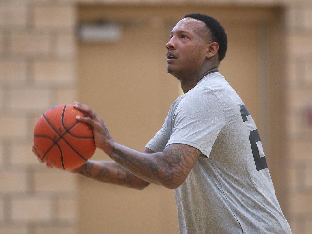 Express bring in smaller camp roster with six returning veterans for