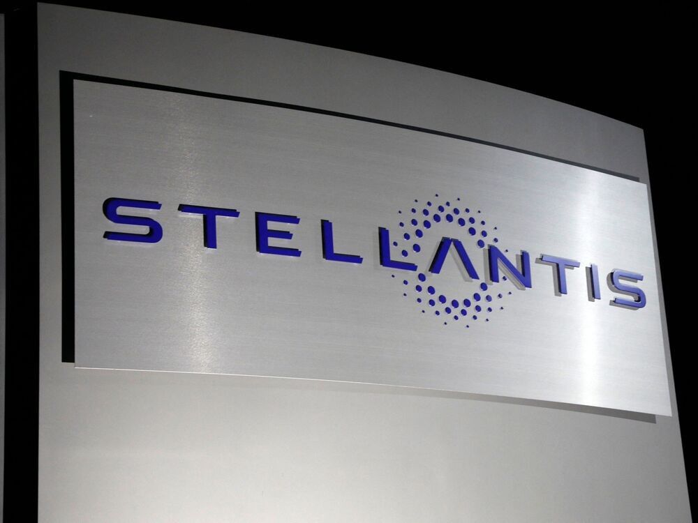 Stellantis Announces Deal To Build Third North American Battery Plant ...