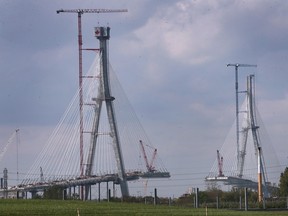 ambassador bridge