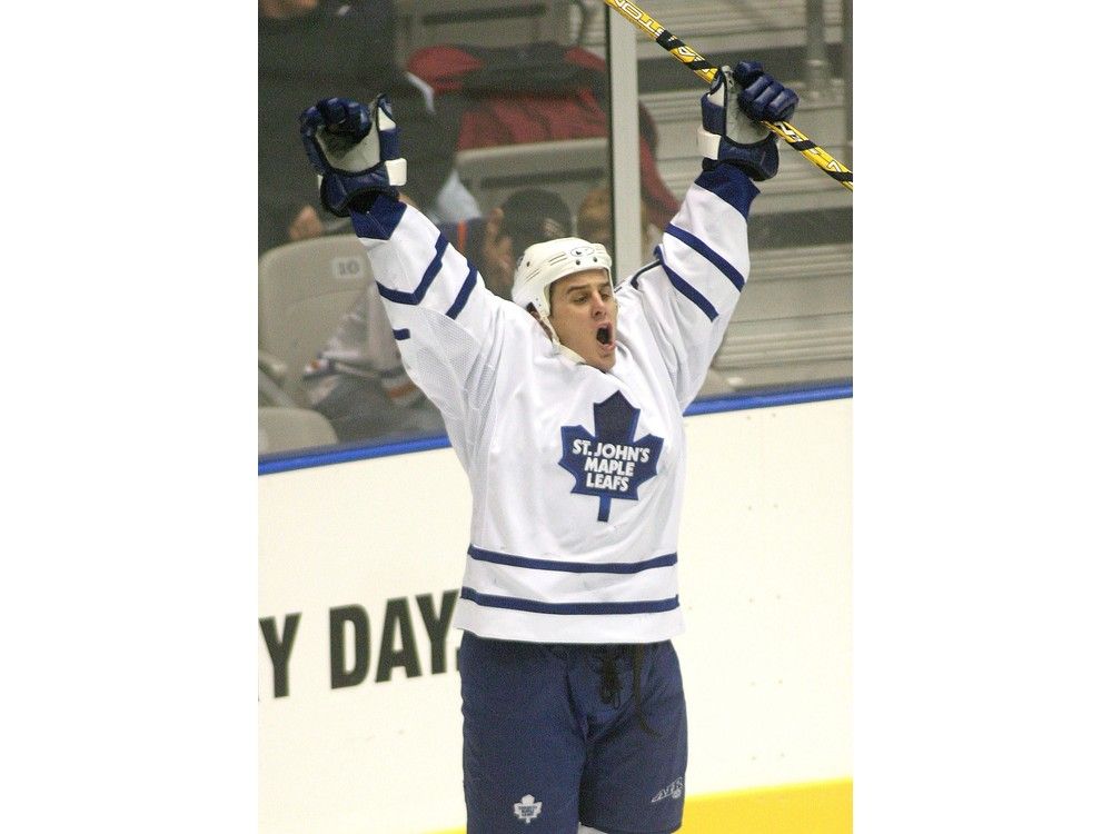 The Windsor Spitfires have hired former NHLer Kris Newbury as an assistant coach.