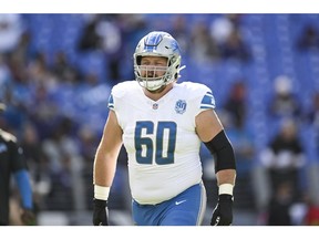 Detroit Lions guard/centre Graham Glasgow has reportedly agreed to a new three-year deal with the club.