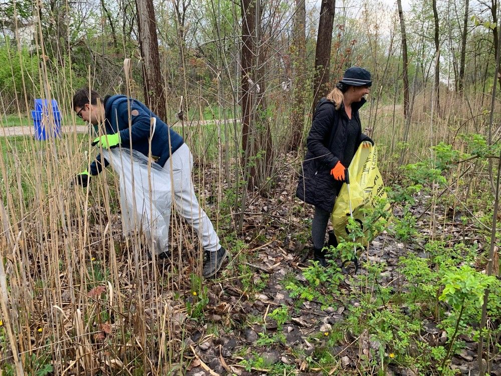 Trash Mob Day cleanup