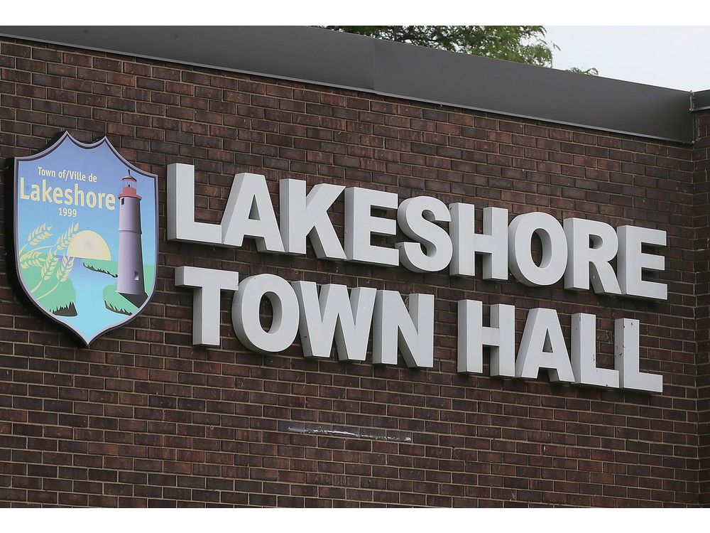 Lakeshore faces infrastructure, workforce risks, service review warns ...