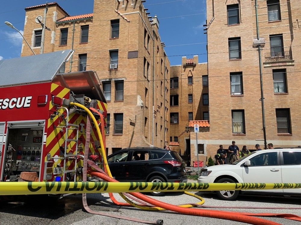 【wwk】Room fire Fire destroys building on Princess Street in Kingston