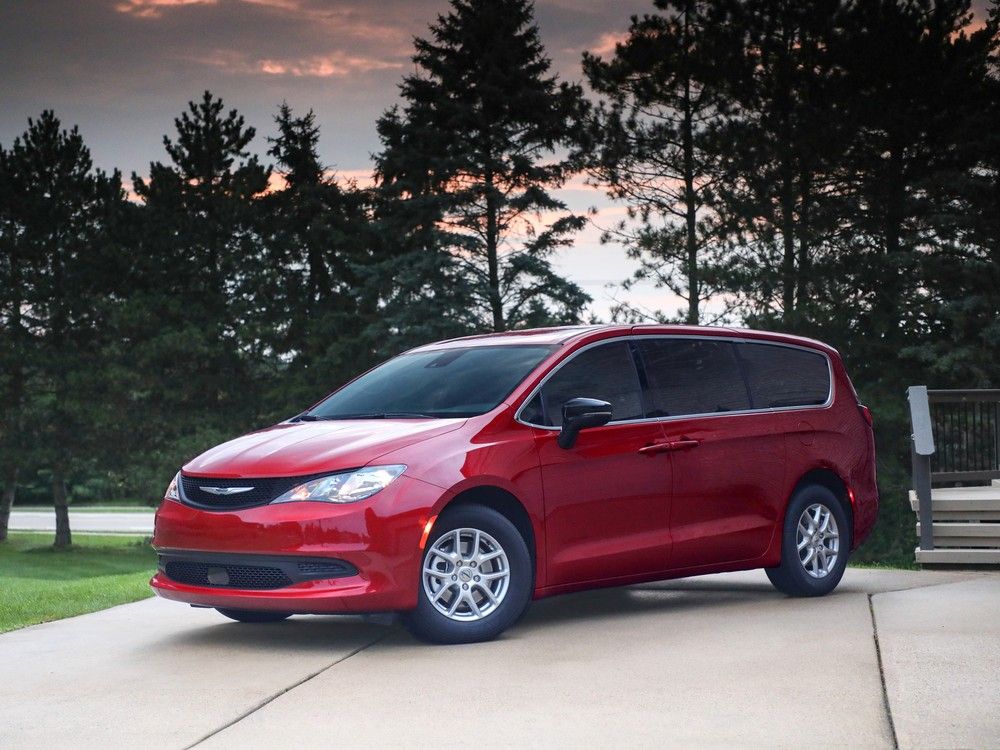 Stellantis trims Windsorbuilt Chrysler Grand Caravan price Windsor Star