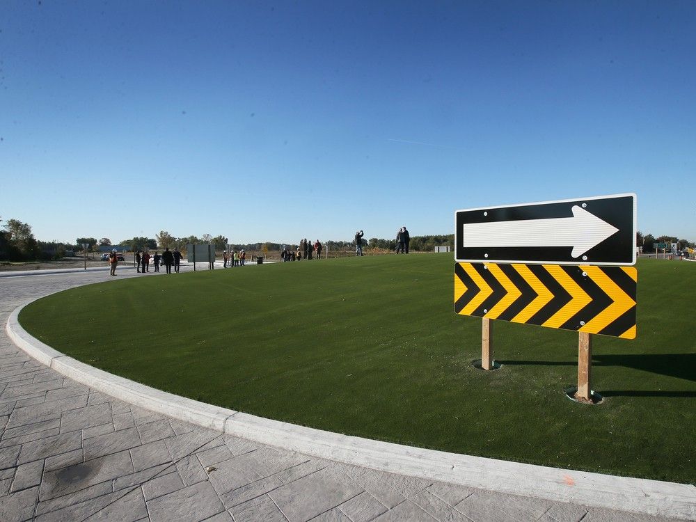 County Road 42 in Tecumseh reopens with new Banwell Road roundabout