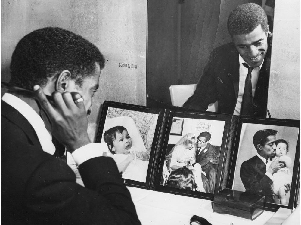  entertainment legend sammy davis jr. is shown with family photos in a dressing room at the elmwood casino in windsor in this undated windsor star file photo.