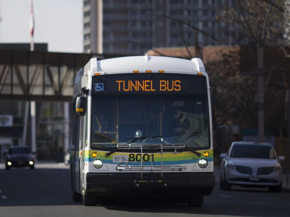 tunnel bus