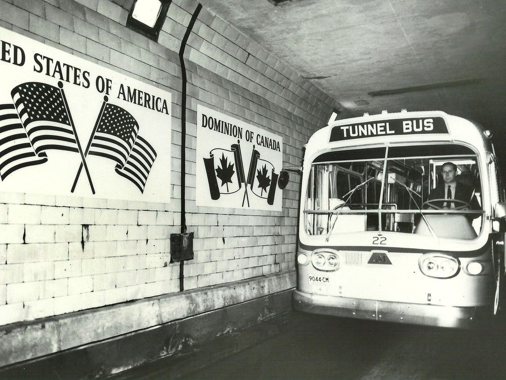 tunnel bus