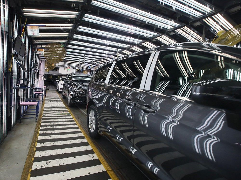  pacifica models are shown at the stellantis canada windsor assembly plant on jan. 17, 2023.
