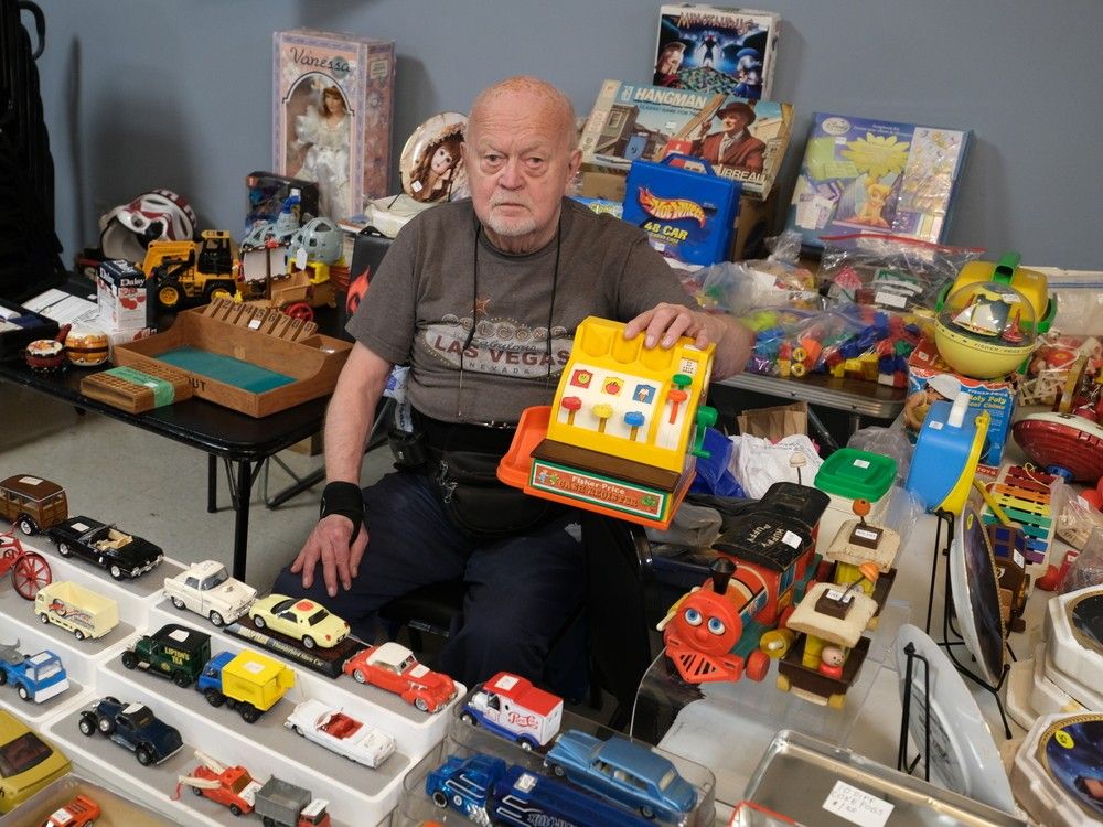 Windsor's vintage toy show turns back clock for collectors