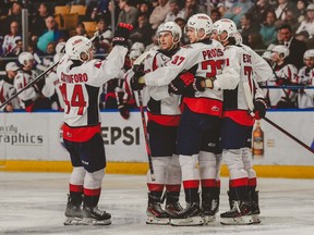 Windsor Spitfires' forward Liam Greentree wore the captain's C Center and one of his five goals put the team in a 3-0 lead in the Best Seven Series in the five goals of a 6-3 road-beating Kitchener Rangers in the Memorial Auditorium on Monday.