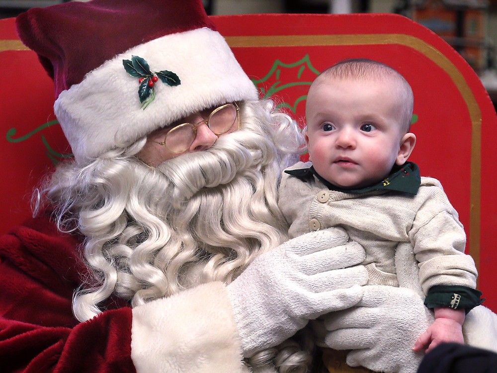 Here's what's happening across Windsor and Essex County this weekend, including free outdoor skating and a flurry of Santa sightings.