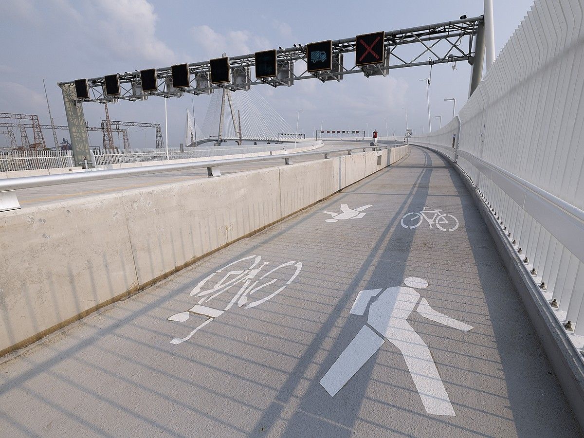 Tips for travellers: What to know before crossing the Gordie Howe bridge by foot or bike Aug. 5