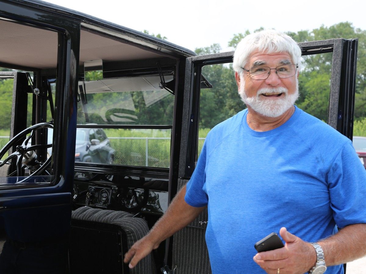 LaSalle family heirloom takes ride across Gordie Howe bridge