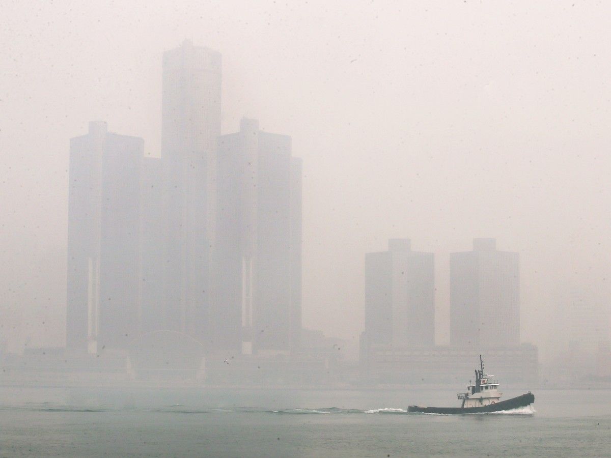 Wildfire smoke drifting from northwestern Ontario has pushed Detroit into the ranks of the world's most polluted major cities