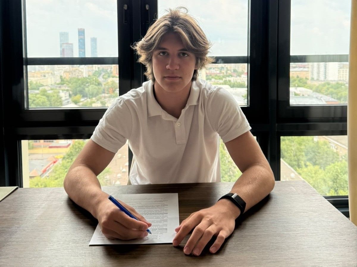 Just over two weeks after being selected by the Windsor Spitfires in the Canadian Hockey League Import Draft, Russian forward Bogdan Yakushevsky has signed on to play for the club in 2026-27.