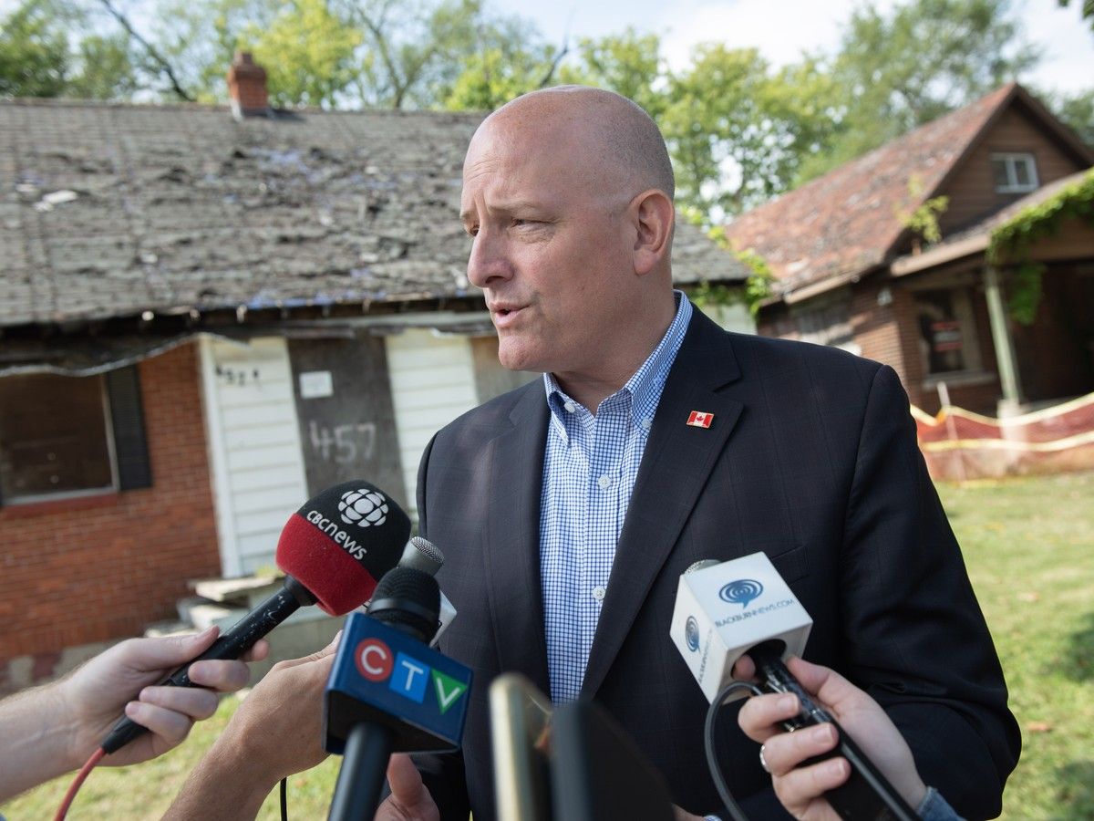 Windsor city hall is taking its most aggressive step yet to clean up derelict houses in the west end by expropriating 45 properties. 