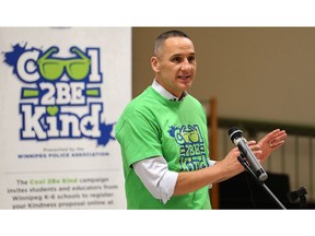 Co-chair Kevin Chief speaks to students during the Cool 2Be Kind anti-bullying campaign launch at Lord Roberts School in Winnipeg on Thurs., Oct. 19, 2017. Kevin King/Winnipeg Sun/Postmedia Network
Kevin King, Kevin King/Winnipeg Sun