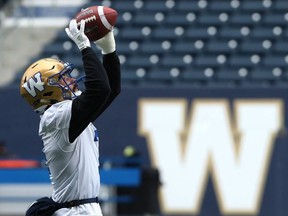 Slotback Weston Dressler makes a catch during Winnipeg Blue Bombers practice at Investors Group Field in Winnipeg on Wed., Oct. 25, 2017. Kevin King/Winnipeg Sun/Postmedia Network
Kevin King, Kevin King/Winnipeg Sun