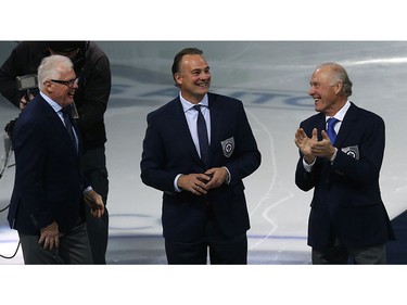 Former Winnipeg Jets greats Ulf Nilsson (left) and Anders Hedberg (right) join Dale Hawerchuk for his Jets hockey hall of fame induction prior to puck drop against the Phoenix Coyotes in Winnipeg on Tues., Nov. 14, 2017. Kevin King/Winnipeg Sun/Postmedia Network
Kevin King, Kevin King/Winnipeg Sun