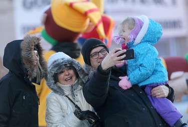 The Santa Claus Parade took place in Winnipeg this evening.  Saturday, November 18, 2017.   Sun/Postmedia Network