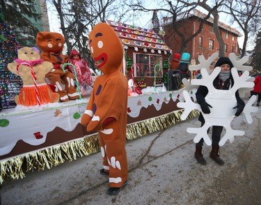 The Santa Claus Parade took place in Winnipeg this evening.  Saturday, November 18, 2017.   Sun/Postmedia Network