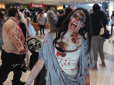 YEAR IN REVIEW: A flash zombie mob waiks the mall at St. Vital Centre in Winnipeg before breaking into a performance of the choreographed dance scene from Michael Jackson's Thriller on Sun., Oct. 22, 2017. Kevin King/Winnipeg Sun/Postmedia Network ORG XMIT: POS1710221746139585