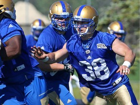 The Blue Bombers re-signed veteran linebacker Ian Wild (38) to a one-year contract, it was announced Monday.