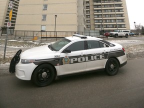 Police are investigating an accidental death in West Winnipeg.   Wednesday, January 24, 2018.   Sun/Postmedia Network