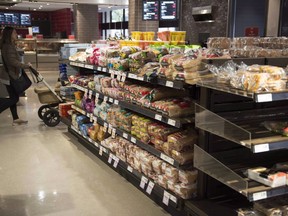 Food Matters Manitoba’s (FMM) report ‘Towards a Winnipeg Food Strategy: Policy Scan and Recommendations’ offers hundreds of recommendations for the council including establishing a full-service grocery store downtown.