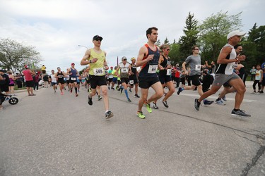 Hundreds of runners compete in the men's and women's full marathon at the 40th annual Manitoba Marathon in Winnipeg, Man., on Sunday, June 17, 2018. (Brook Jones/Postmedia Network)