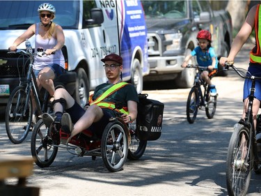 Chris Johnson arrives at Omand Park along Wolseley Avenue during the Fam Jam Wheel Jam in Winnipeg on Sun., June 10, 2018. Kevin King/Winnipeg Sun/Postmedia Network