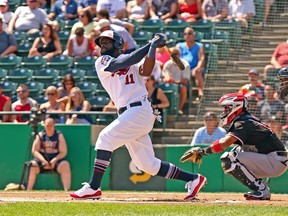 Winnipeg Goldeyes outfielder Reggie Abercrombie opened up the scoring against the Lincoln SaltDogs last night. The Goldeyes won 5-4. (Supplied photo)