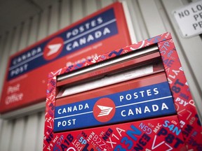 Columnist Graham Lane says the time has come to privatize Canada Post.