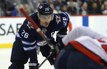 Winnipeg Jets forward Blake Wheeler readies for action against the Washington Capitals in Winnipeg on Wed., Nov. 14, 2018. Kevin King/Winnipeg Sun/Postmedia Network