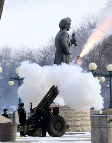 Members of the 38th Artillery Tactical Group fired a fifteen gun salute to mark the opening of the Legislature, in Winnipeg, today. Tuesday, November 20/2018 Winnipeg Sun/Chris Procaylo/stf