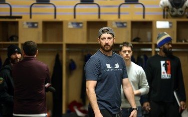 Matt Nichols speaks to a teammate in the Winnipeg Blue Bombers locker room on Mon., Nov. 19, 2018. Kevin King/Winnipeg Sun/Postmedia Network
