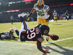 Tarik Cohen of the Chicago Bears scores a touchdown against the Green Bay Packers at Soldier Field on December 16, 2018 in Chicago. (Stacy Revere/Getty Images)