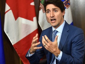 Prime Minister Justin Trudeau meets with the Mayor of Edmonton, Don Iveson, before delivering remarks to highlight the Municipal Infrastructure Top-Up at the Edmonton Convention Centre, May 10, 2019.